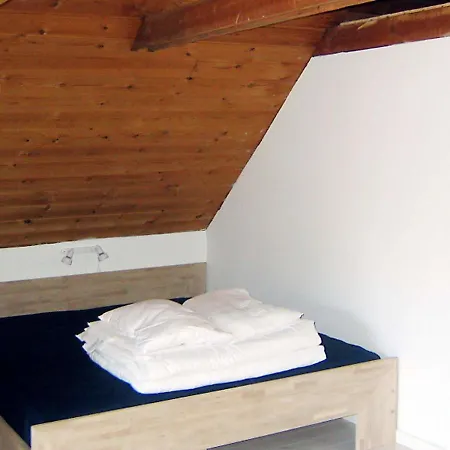 Five-bedroom Holiday In 1 Casa de Férias